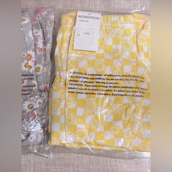 (2) SLEEP ON IT Floral Print & Check 3-Piece Pajama & Sock Set Toddler Girls - Picture 7 of 16